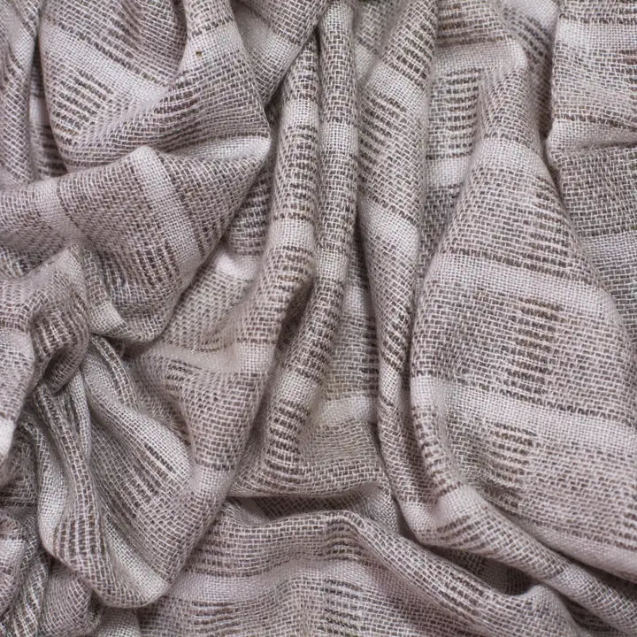 Light Pattern Wool Scarf