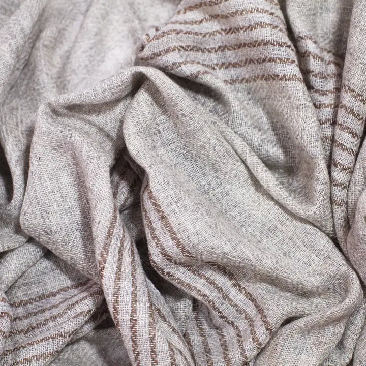 Light Pattern Wool Scarf