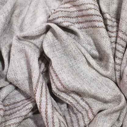 Light Pattern Wool Scarf